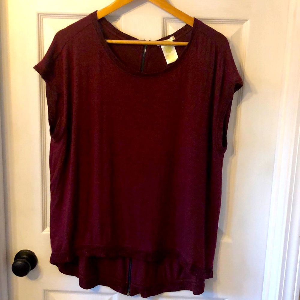 Sleeveless blouse